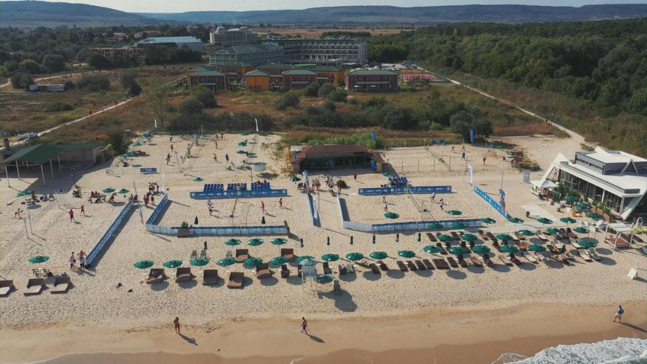 Camp And Pool Hotell Kranevo Exteriör bild