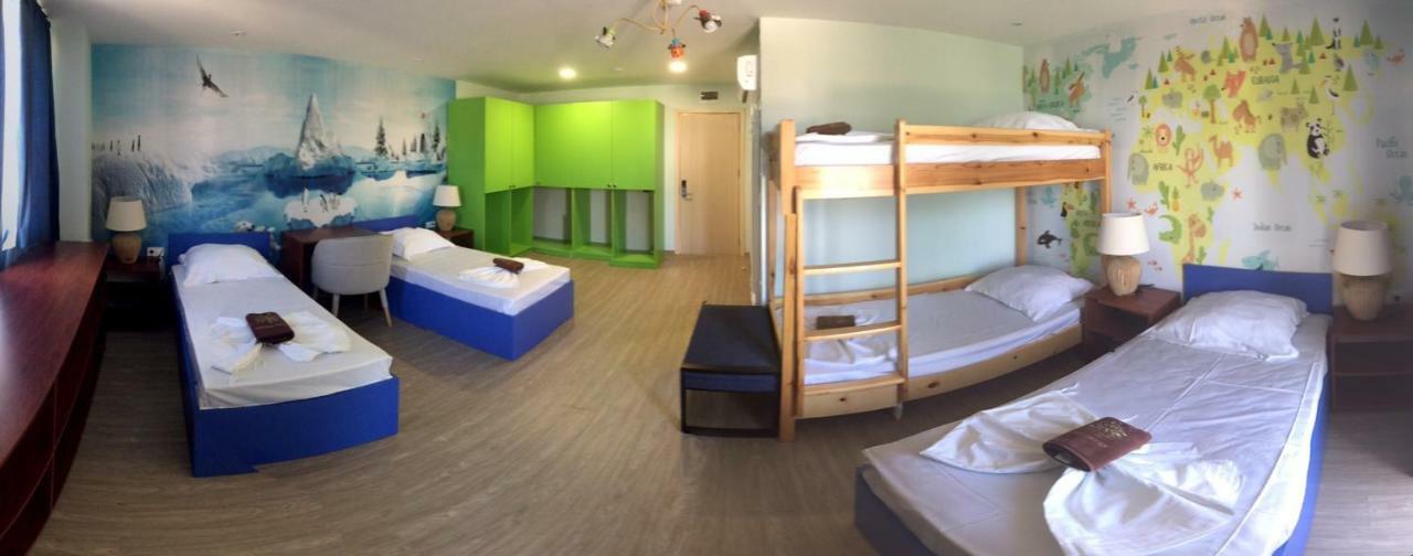 Camp And Pool Hotell Kranevo Exteriör bild